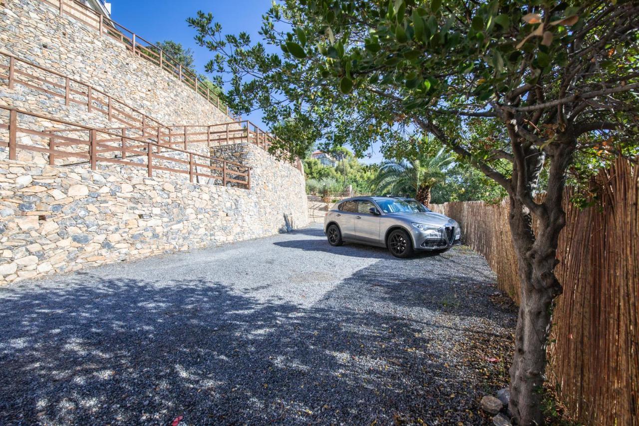 La Sterlizia Di Santa Croce Hotel Alassio Exterior photo