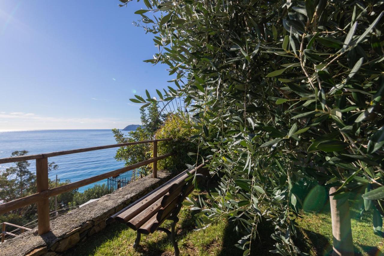 La Sterlizia Di Santa Croce Hotel Alassio Exterior photo